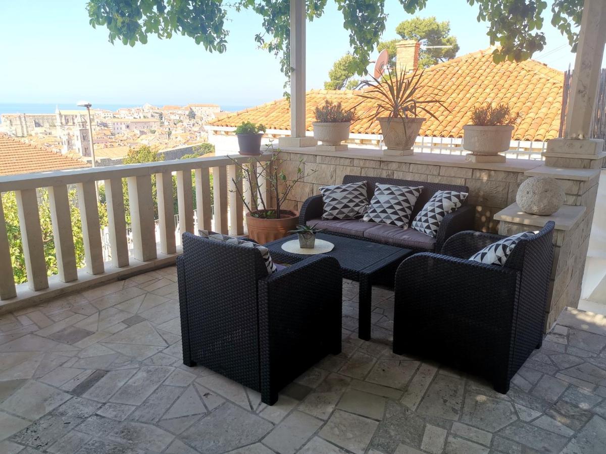 City Center - Terrace & Possible Parking